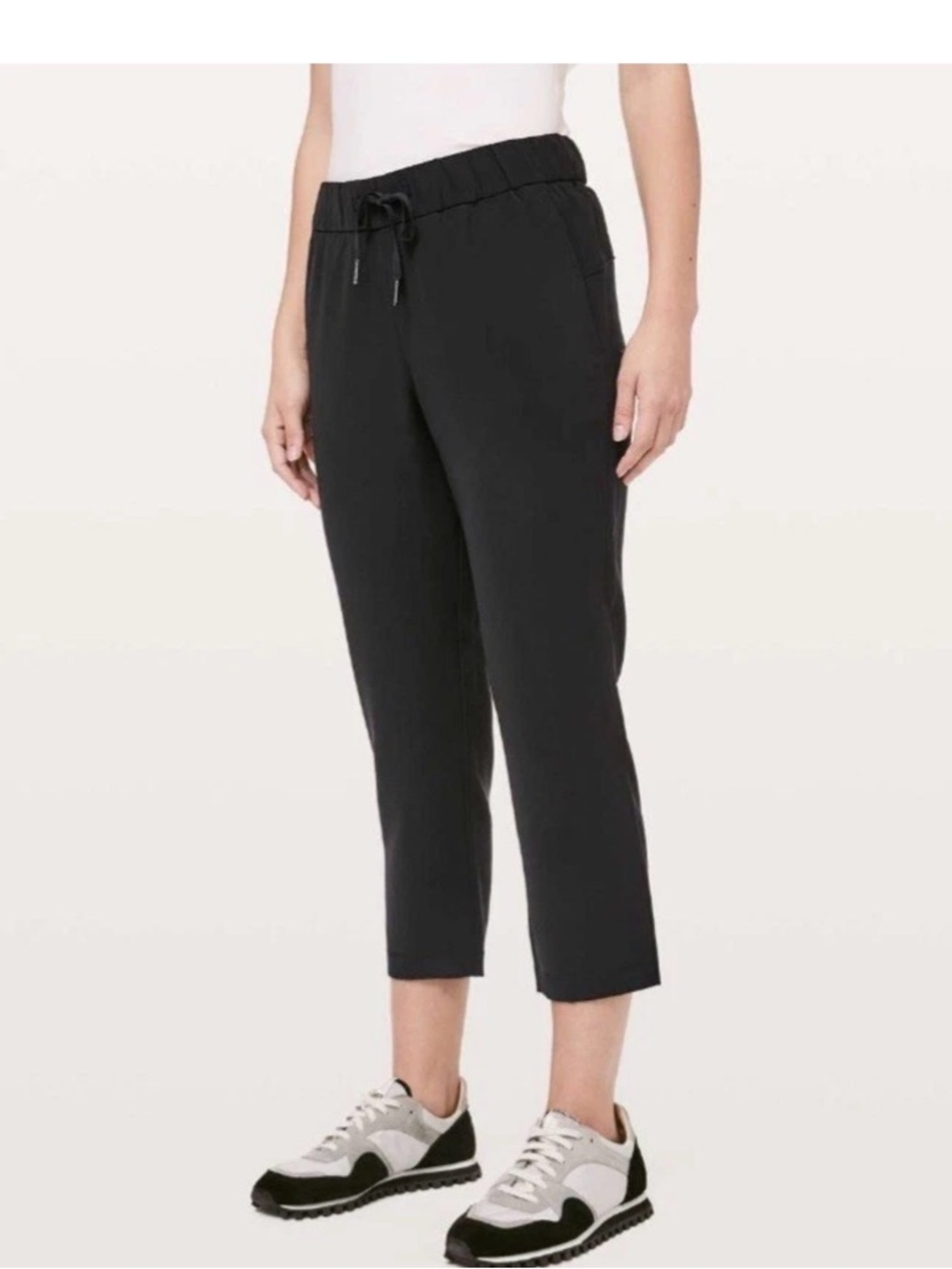 Lululemon Women's On the Fly Crop 23" Woven Pants Black Size 8